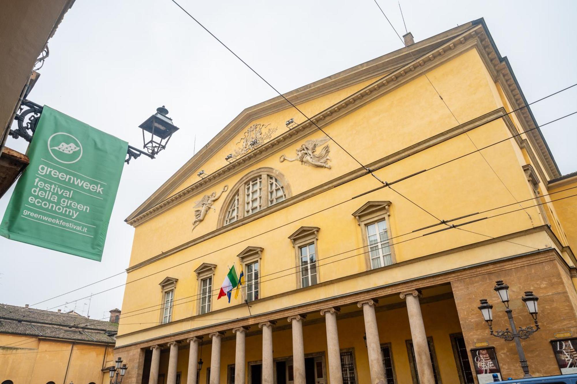Teatro Regio Exclusive Apartment Parma Bagian luar foto