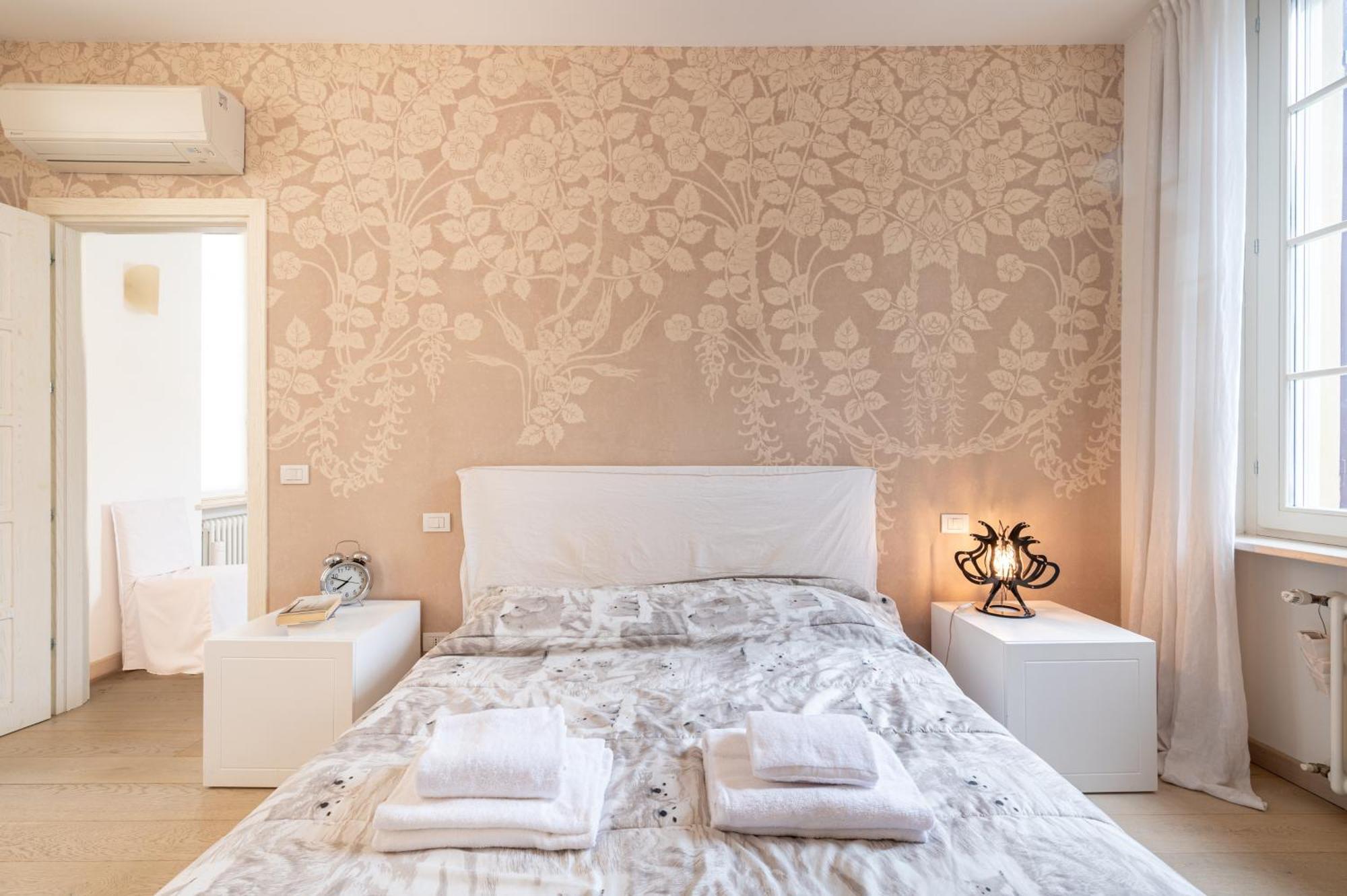 Teatro Regio Exclusive Apartment Parma Bagian luar foto
